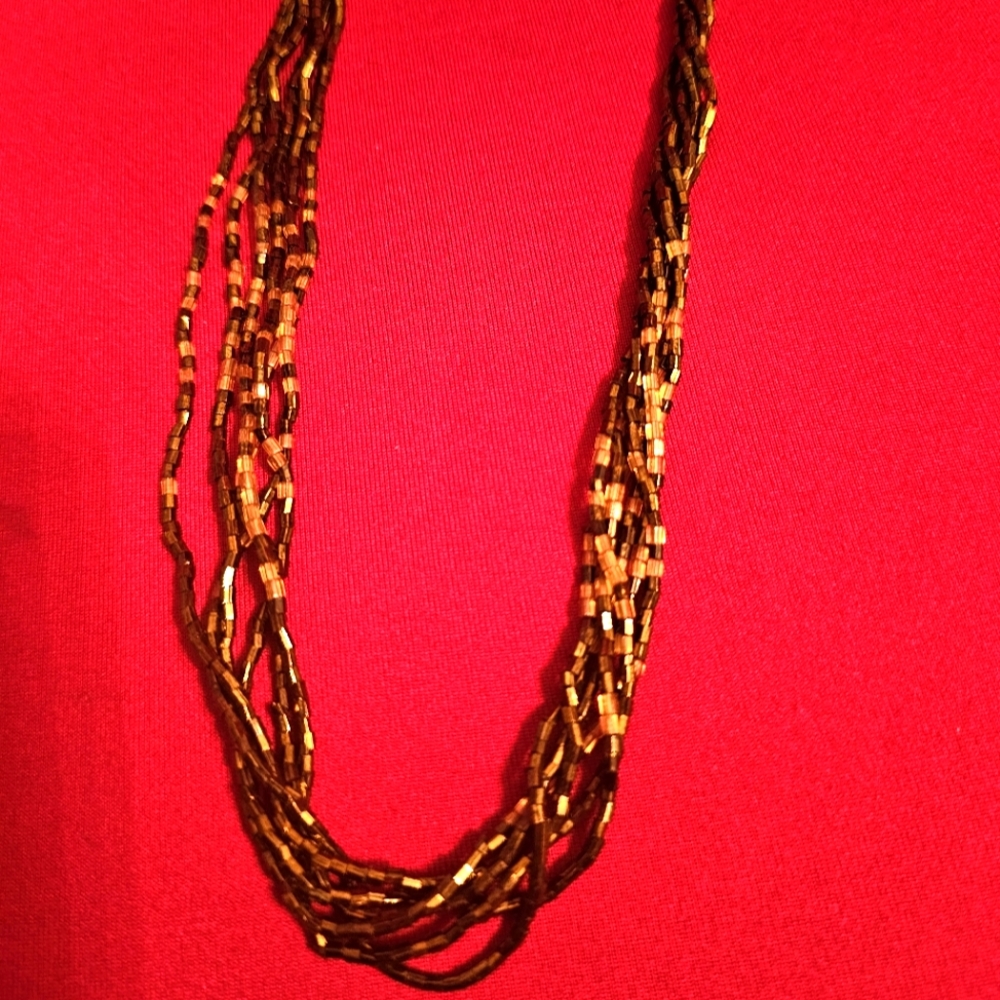 Shimmery necklace